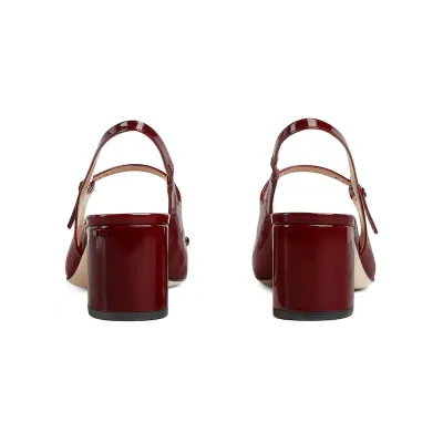Gucci red patent leather Square toed, thick heeled, horseneck buckle, shallow high-heeled shoes
