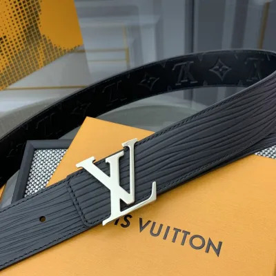 Louis Vuitton Men's Epi Reversible Belt In Black Calfskin With Silver/Black Hardware 40mm