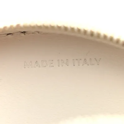 Celine Small Triomphe Oval Crossbody Purse Tan Triomphe Smooth Calfskin Leather Cuir Gold Hardware