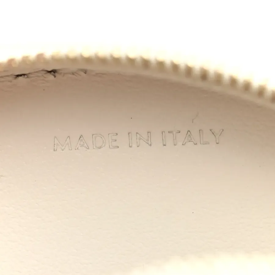 Celine Small Triomphe Oval Crossbody Purse Tan Triomphe Smooth Calfskin Leather Cuir Gold Hardware