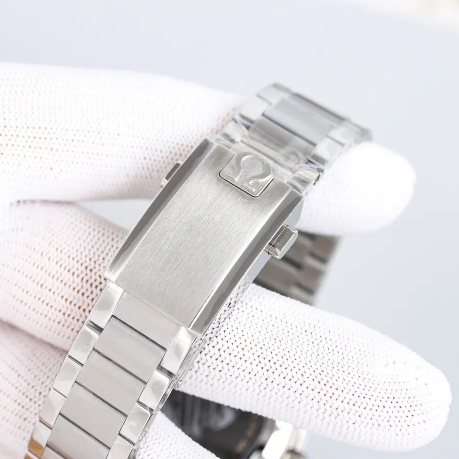 OMEGA-Speedmaster-ref.310.20.42.50.01.001-42mm