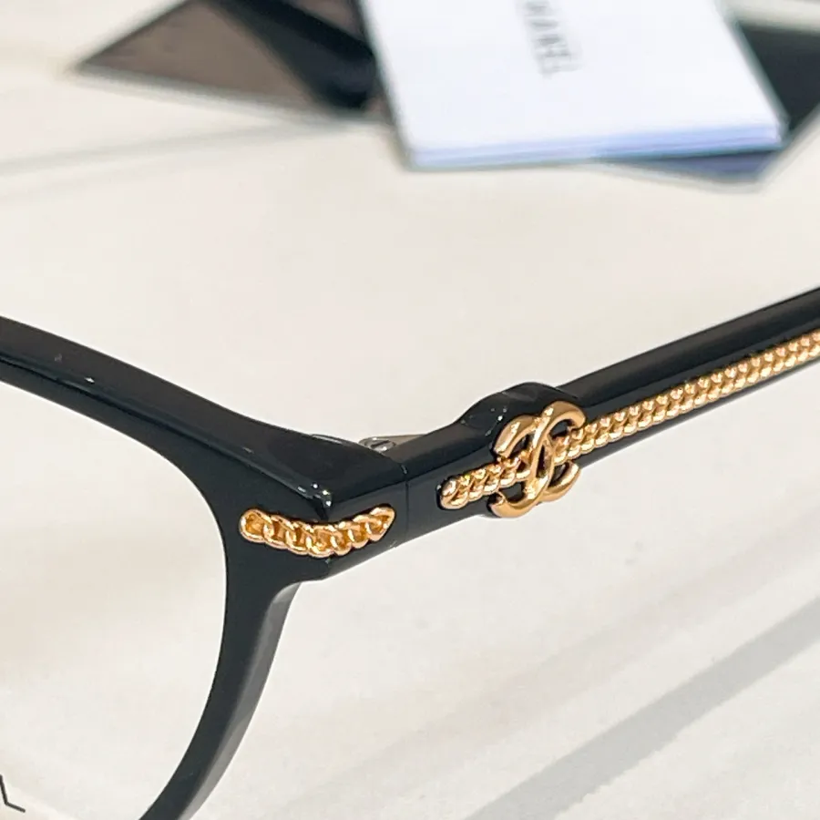 CHANEL Blcak gold glasses size 54口-17-140
