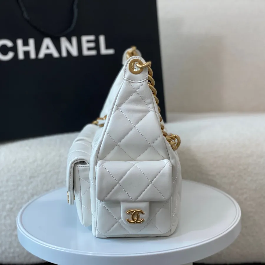 Chanel Quilted Lambskin Leather White /Black Shoulder Bags