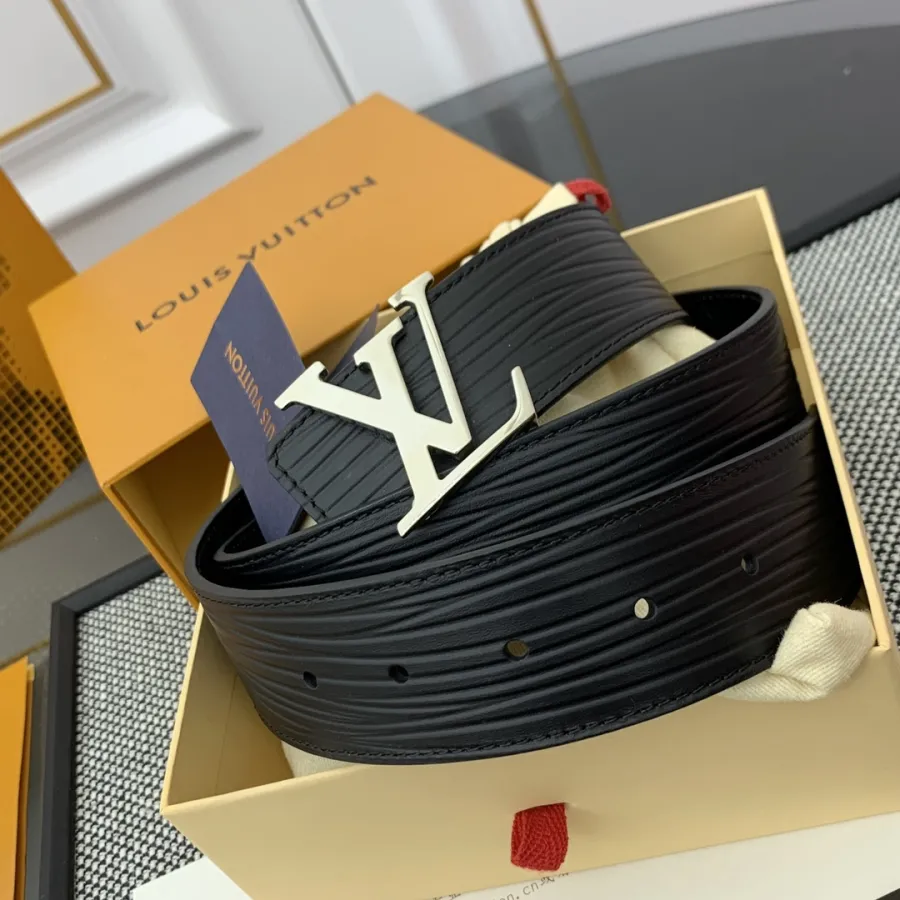 Louis Vuitton Men's Epi Reversible Belt In Black Calfskin With Silver/Black Hardware 40mm