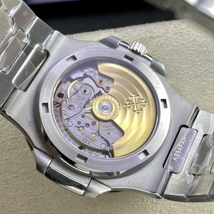 PATEK PHILIPPE-NAUTILUS-ref.5711-1300A-001-40mm