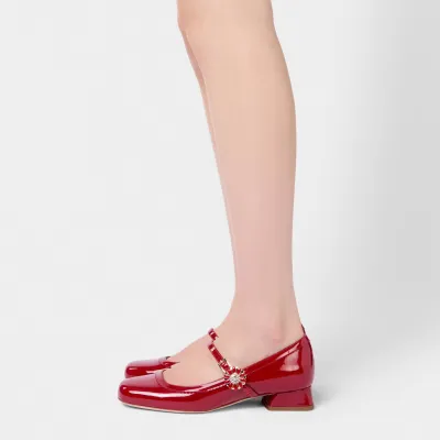 Roger Vivier Très Vivier Dasiy Mary Janes In Red Patent Leather With Flower Metal Buckle (Heel Height 2.5cm)