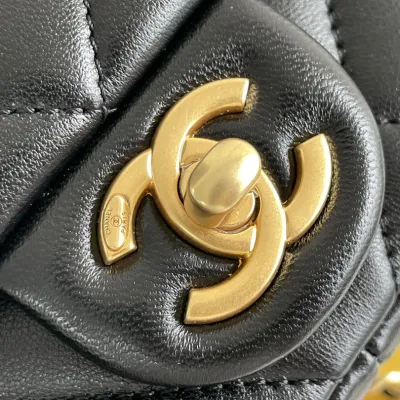 Chanel Double pearl CF chain bag 17/20.5cm White/Black Crossbody Bags