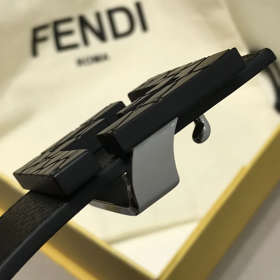 Fendi Men's Square Buckle Belt In Black/Olive Litchi Grain Calfskin With Silver Hardware 38mm
