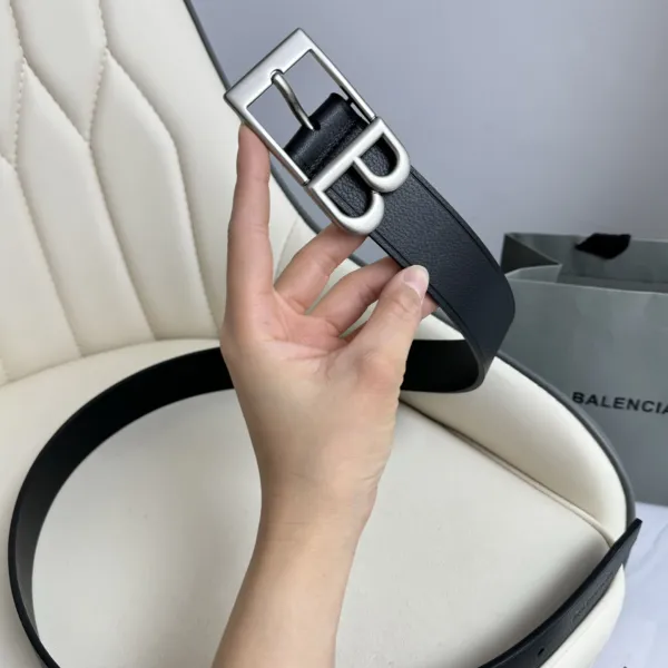 Balenciaga Men's Classic B Large Belt In Black Grained Calfskin With Gold/Silver Hardware 35mm - Image 3