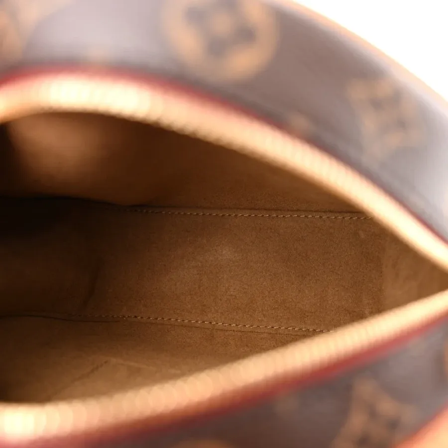 Louis Vuitton Boite Chapeau Souple MM Monogram Canvas Gold Hardware