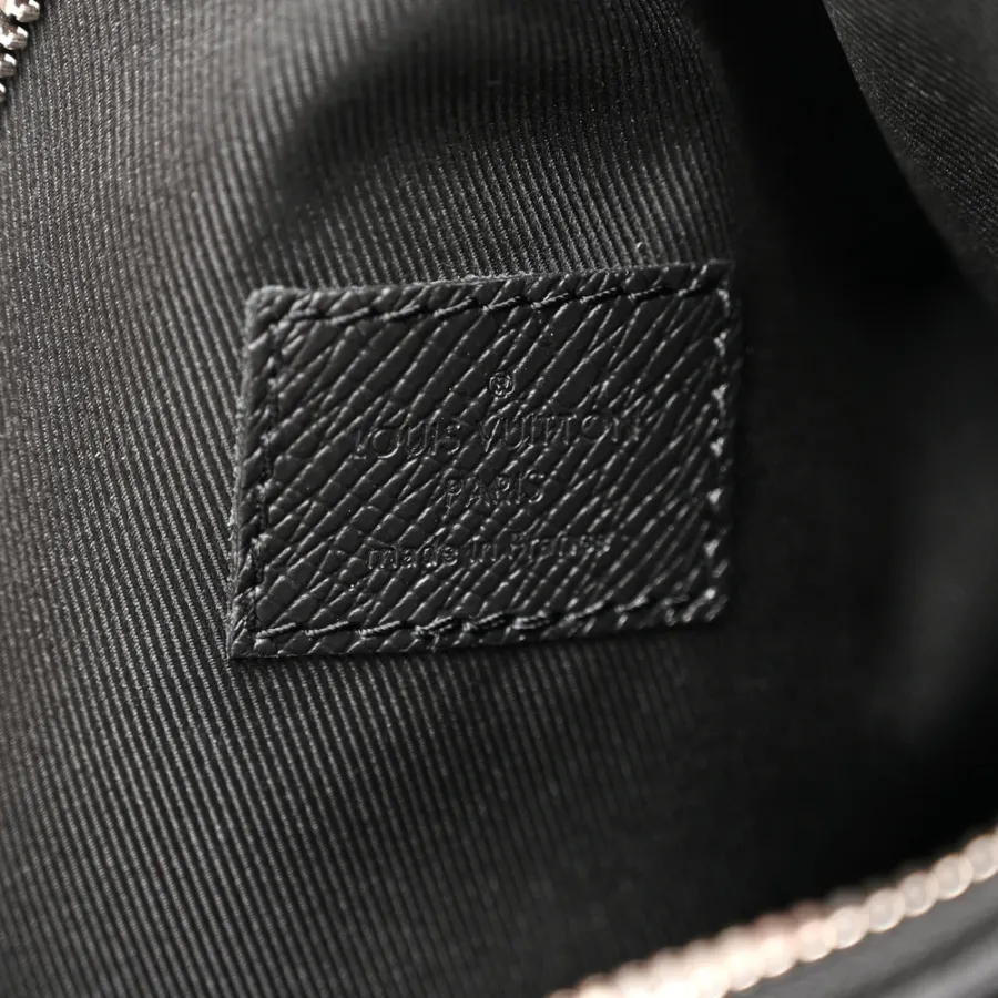 Louis Vuitton Duo Slingbag MM Black Taigarama Leather Silver Hardware