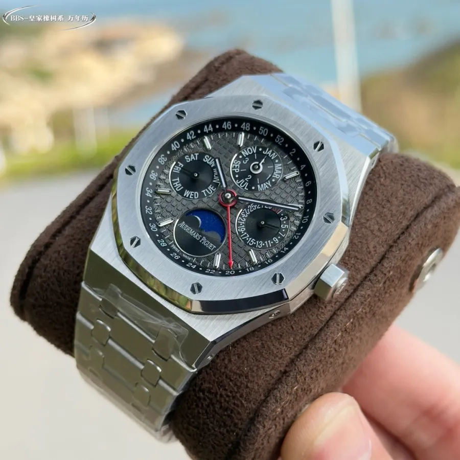 AUDEMARS PIGUET-ROYAL OAK-REF.26609TI.OO.1220TI.01-41MM