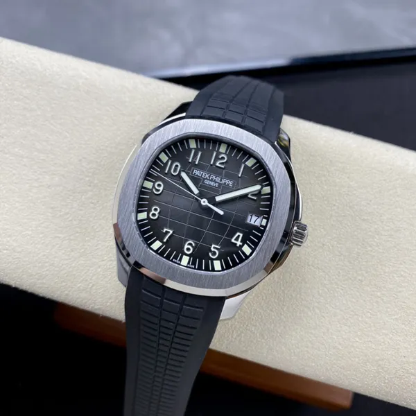 PATEK PHILIPPE-AQUANAUT-ref.5167A-001-40mm - Image 5