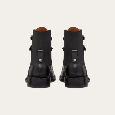 VALENTINO ROCKSTUD Calf rivet ankle boots (heel 2 cm high)