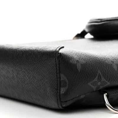 Louis Vuitton Duo Slingbag MM Black Taigarama Leather Silver Hardware