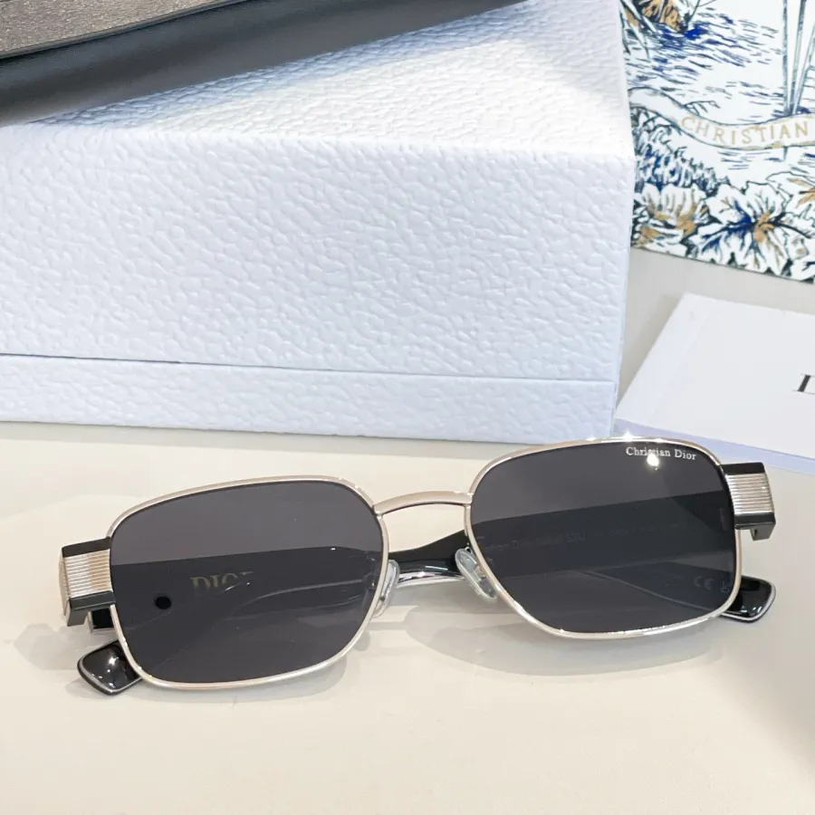 DIOR square frame glasses black silver/black purple/black gold/brown gold/orange gold/gradient color of black to orange Size 54口17-145