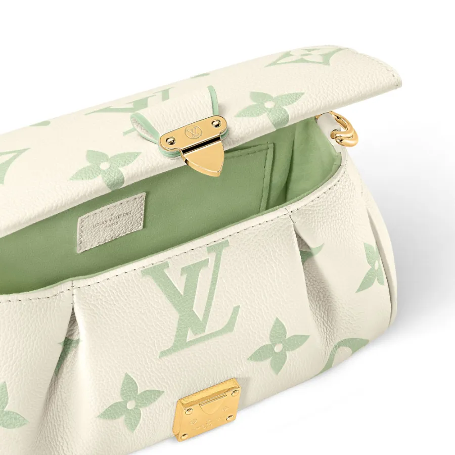 Louis Vuitton Bags  Favorite