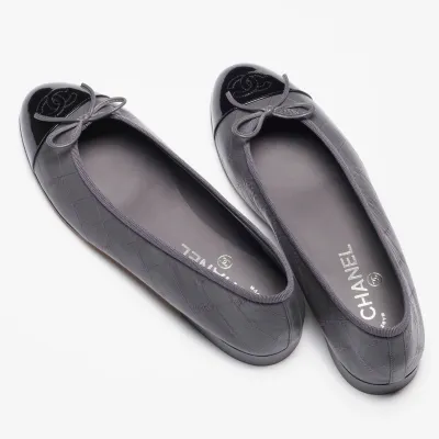 Chanel Flat shoes with printed lambskin and calf patent leather gray and black Ballet  Shoes