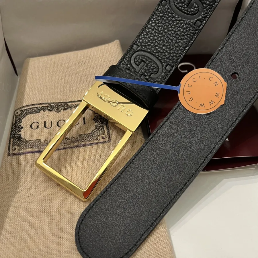 Gucci Men's Rectangular Buckle Reversible Belt In Black Monogram Calfskin With Gold/Silver Hardware 35mm