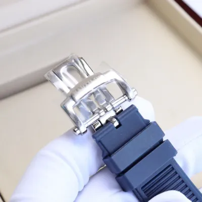 PATEK PHILIPPE-NAUTILUS-ref.5711R-40mm