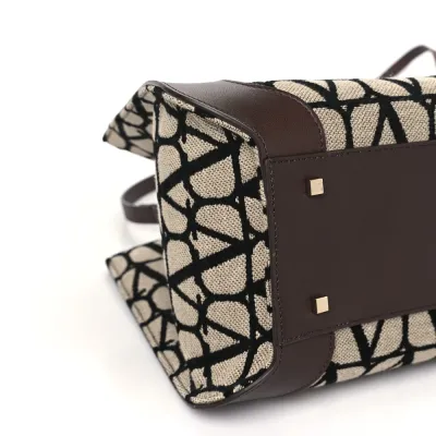 Valentino Garavani Medium VLogo Tote Naturale/Black/Fondant Toile Iconographe Calfskin Leather