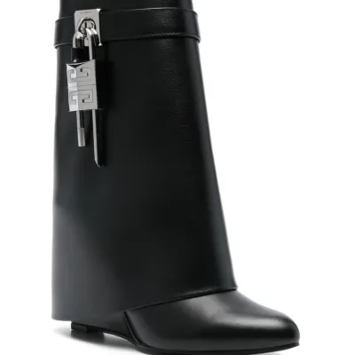 GIVENCHY Black high heel ankle boots (9cm)