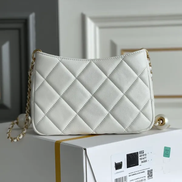 Chanel Quilted Lambskin Leather White /Black Crossbody Bags - Image 5