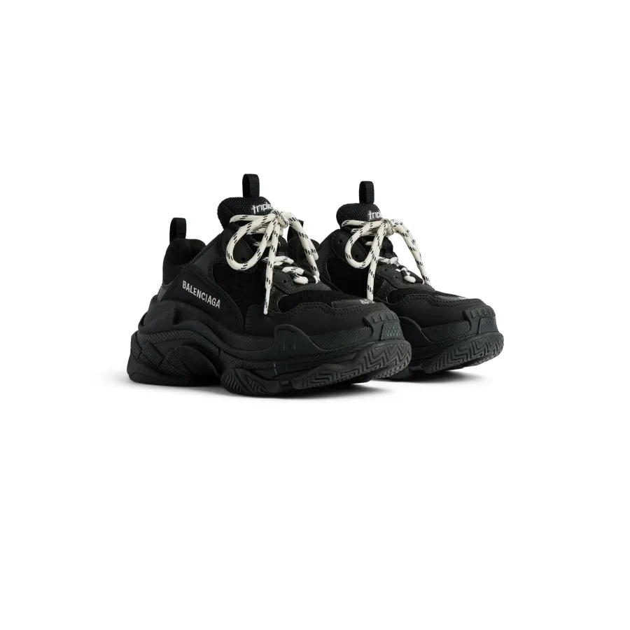 BALENCIAGA TRIPLE S Black Sneakers