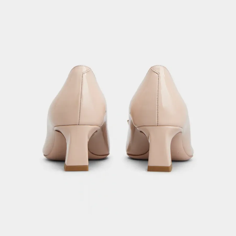 Roger Vivier Trompette Pumps High Heels In Pink Patent Leather With Metal Buckle (Heel Height 4.5cm)