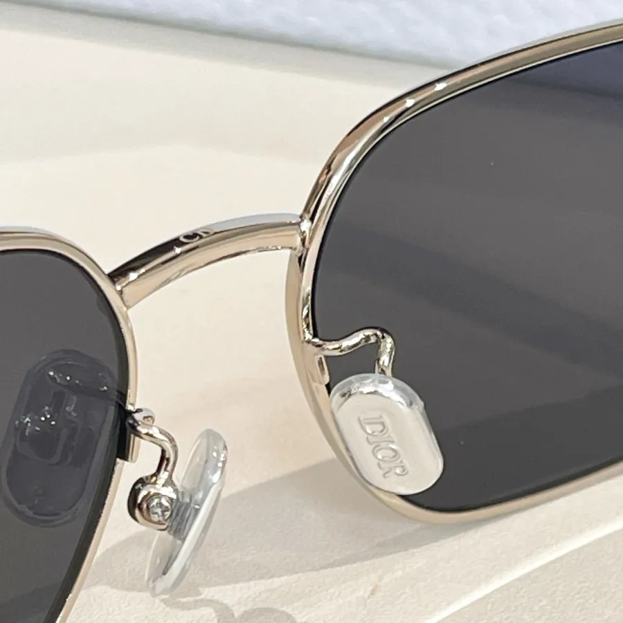 DIOR square frame glasses black silver/black purple/black gold/brown gold/orange gold/gradient color of black to orange Size 54口17-145