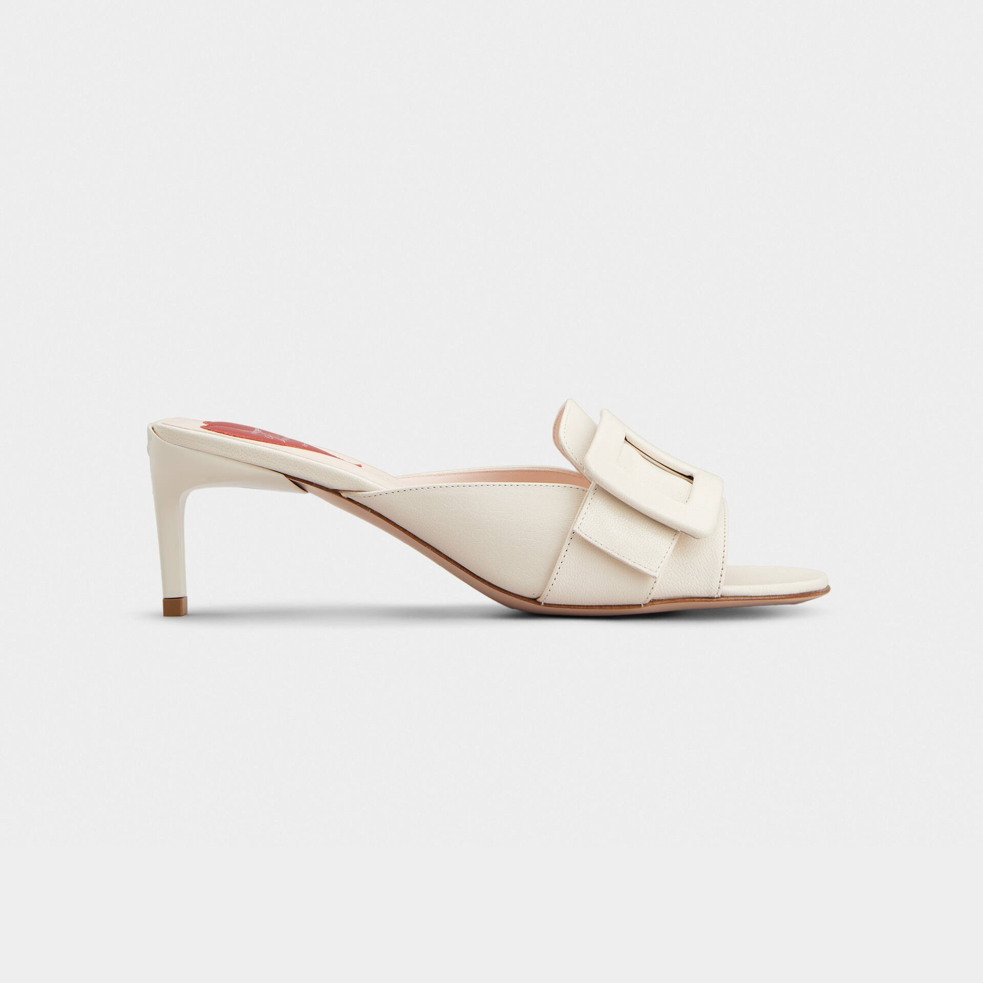 Roger Vivier Sandálias Mules Viv' Canard Em Couro Branco Com Fivela De Metal Envernizado (Altura Do Salto 5,5cm)