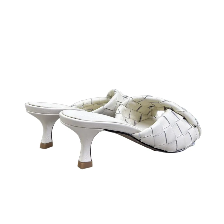 Bottega Veneta Blink Mule In White Intrecciato Leather Kitten Heel Mule (Heel Height 4.5cm)