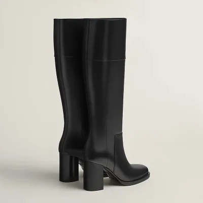 HERMES Jumper  Black boots