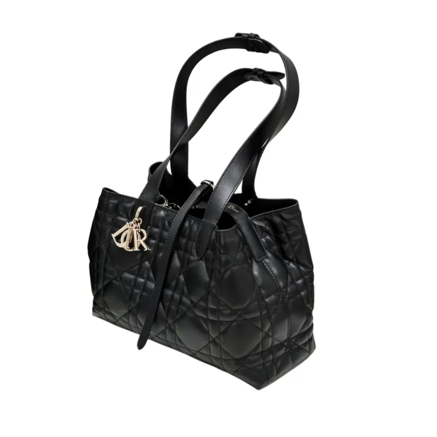 Dior Medium Dior Toujours Bag In Black Macrocannage Calfskin With Gold Hardware