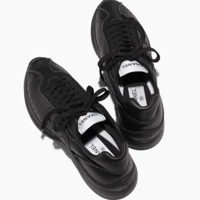 Black calf skin Chanel Sneake