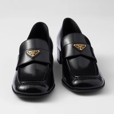 PRADA Black shiny leather loafers