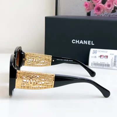 CHANEL square frame glasses black gold color size 54-20-140