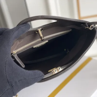 Chanel Oil Wax Leather Brown / Milk Tea Color / Grey Crossbody Bags