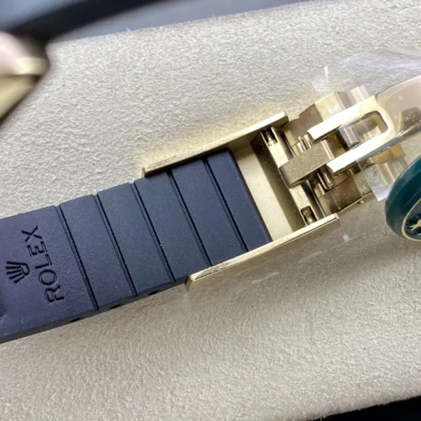 ROLEX-COSMOGRAPH DAYTONA-REF.M116518LN-0043-40mm - Image 9