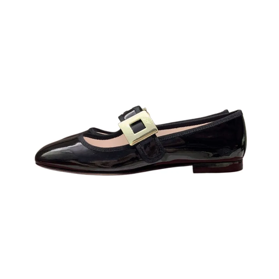 Roger Vivier Très Vivier Mary Janes In White/Black Patent Leather With Metal Buckle (Heel Height 0.5cm)
