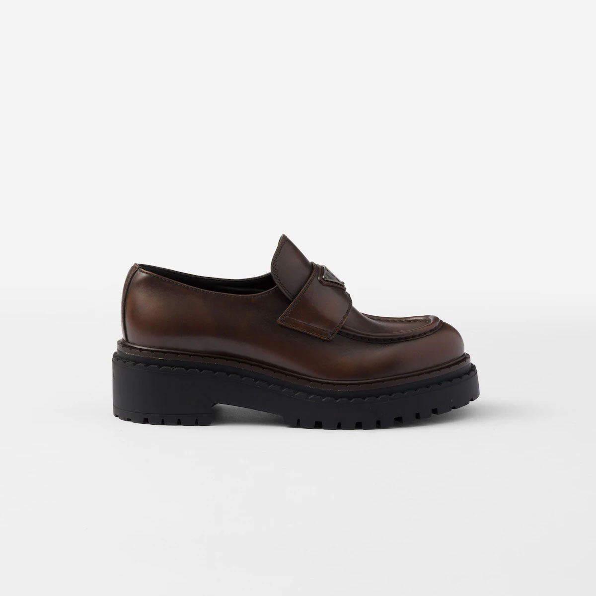 PRADA Loafer de couro marrom escuro
