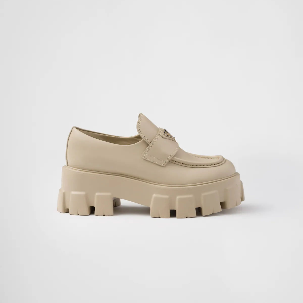 PRADA Desert Yellow Monolith loafers de couro brilhante