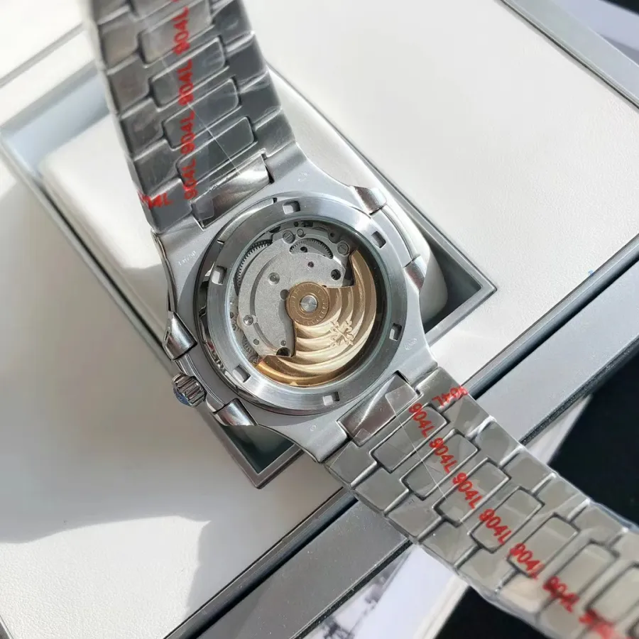 PATEK PHILIPPE-NAUTILUS-ref.7118-1A-011-35.2mm