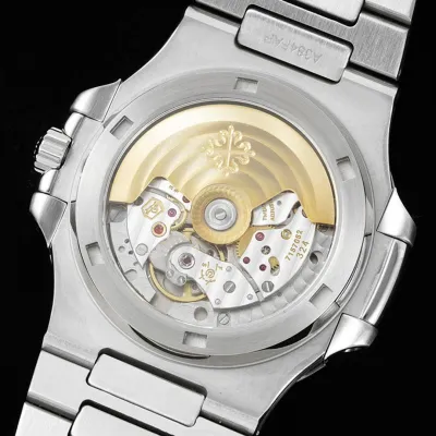 PATEK PHILIPPE-NAUTILUS-ref.5711-113P-01-40mm