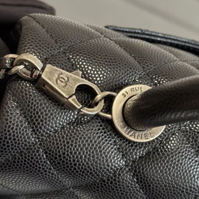 Chanel Coco Handle Black 19cm / 24cm Quilted Caviar Leather Crossbody Bags Top-Handle Bags