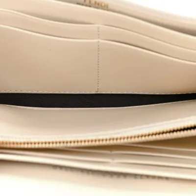 Fendi Metal Fendi Roma Logo Chain Continental Wallet White Kyoto Vitello Leather Gold Hardware