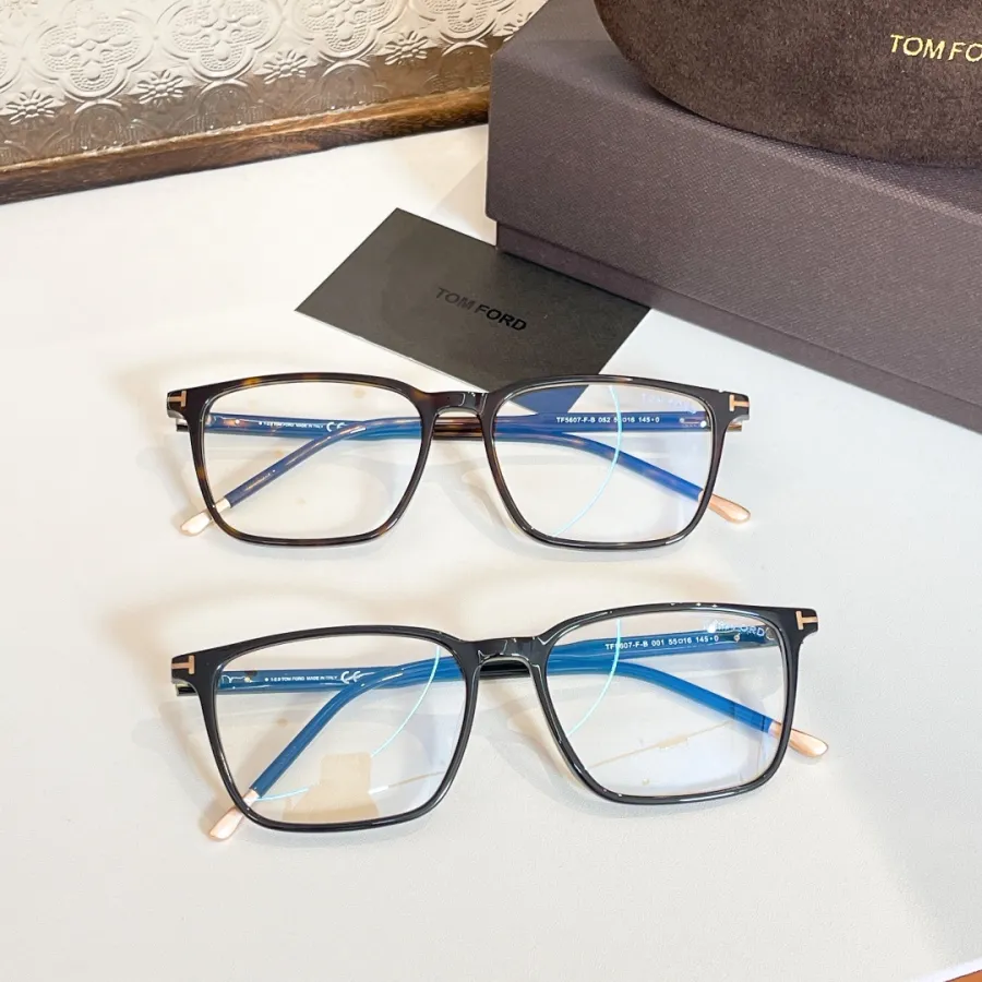 Tom Ford square frame glasses leopard/black transparent lens color Size 55口16-145