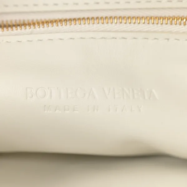 Bottega Veneta Large Intrecciato Hop White Nappa Leather - Image 2