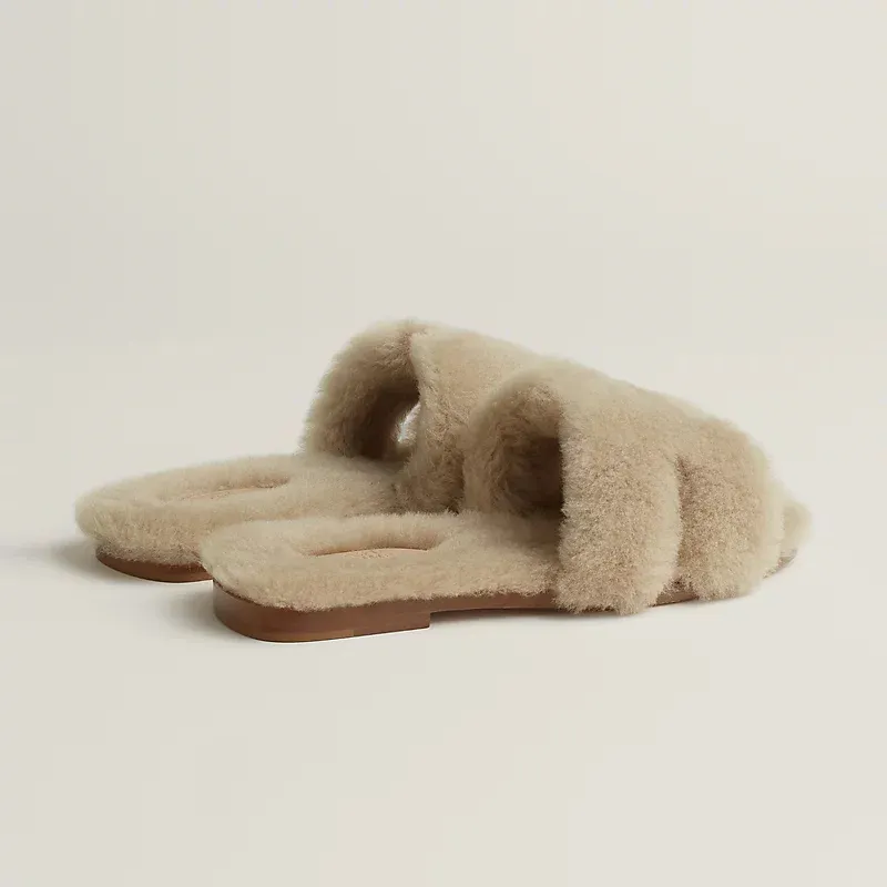 HERMES Oran Beige plush Slippers