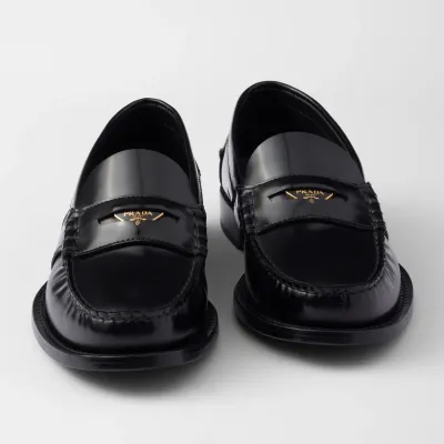 PRADA Black shiny leather loafers